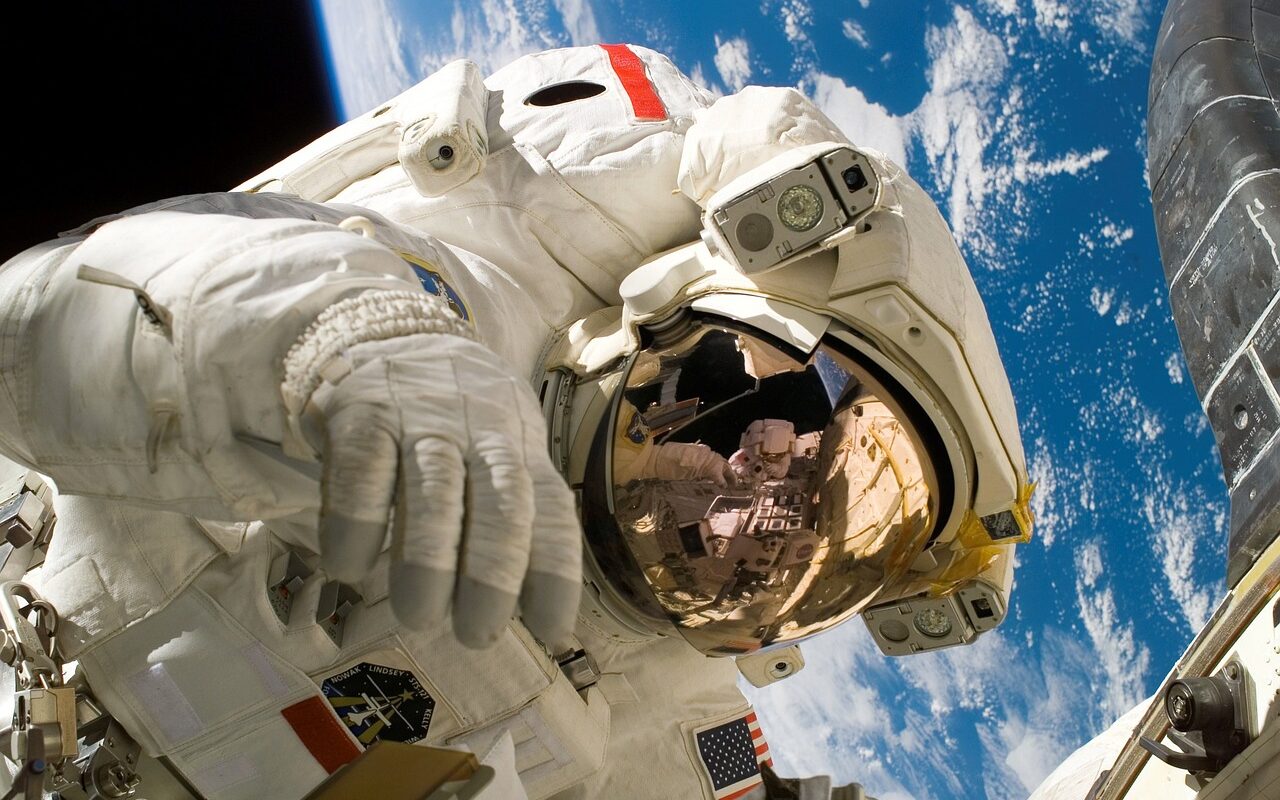 "Houston, mamy problem": Loty w kosmos mogą powodować problemy z erekcją wśród astronautów 