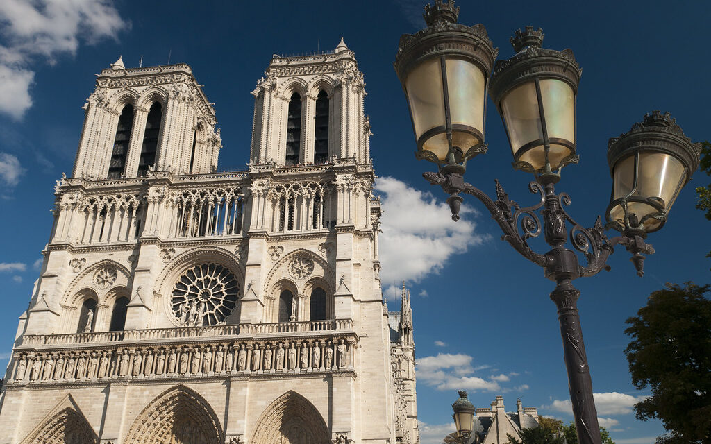 Odbudowa Notre Dame. Wiemy kiedy katedra zostanie ponownie otwarta