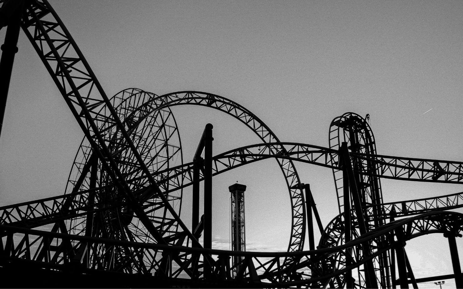 Jeden z najszybszych rollercoasterów na świecie zamknięty. Łamał ludziom kości!